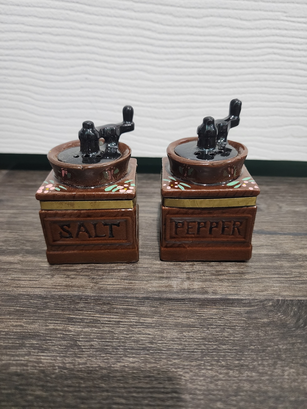 Set Of Vintage Coffee Grinder Salt And Pepper Shakers